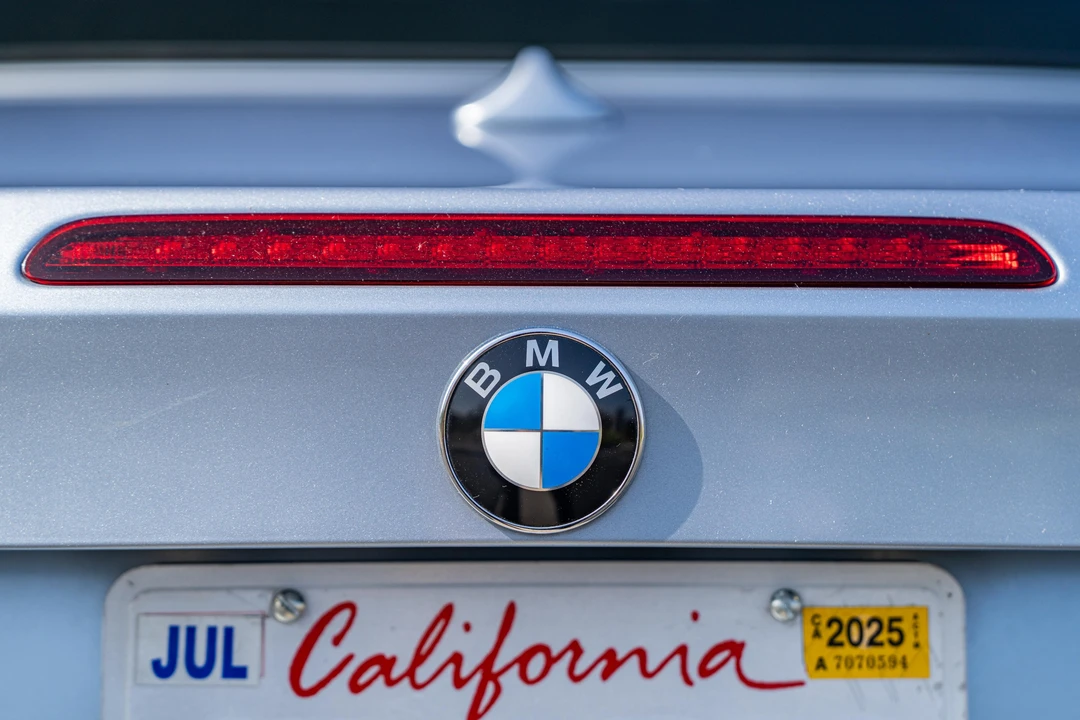2011 BMW E93 335i Convertible - Image 26 of 31