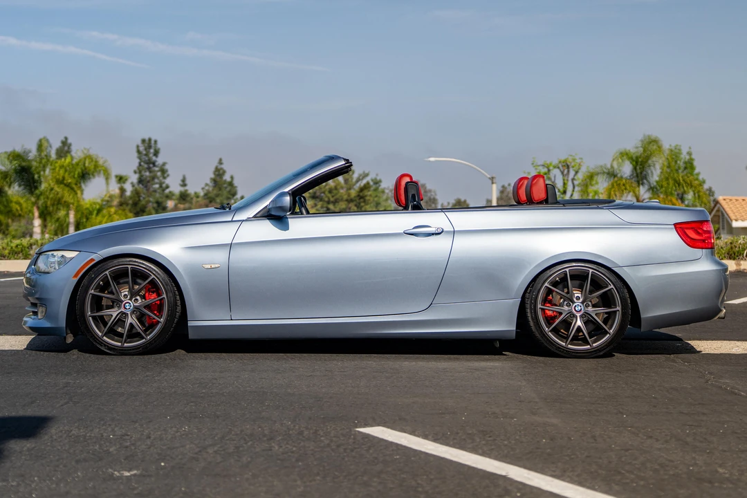 2011 BMW E93 335i Convertible - Image 6 of 31