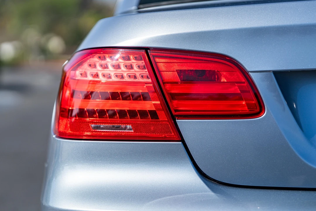 2011 BMW E93 335i Convertible - Image 24 of 31