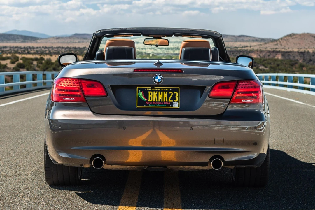 2011 BMW E93 335i Convertible - Image 5 of 31