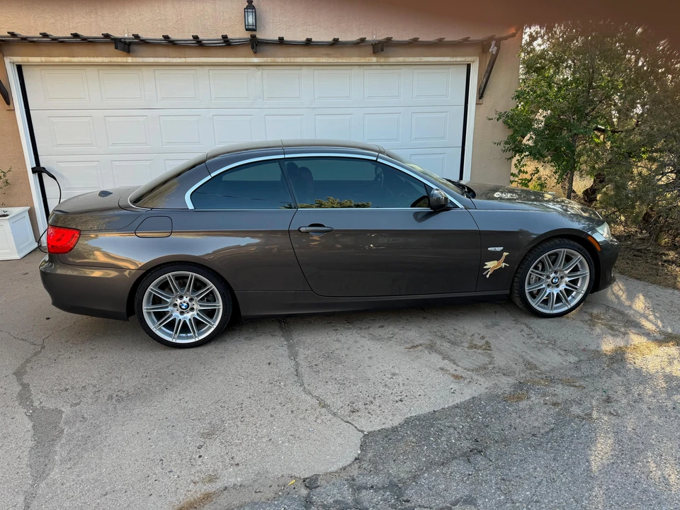 2011 BMW E93 335i Convertible - Image 15 of 31