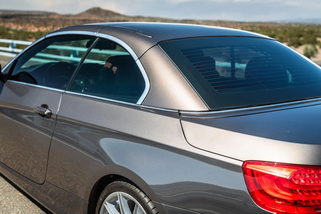 2011 BMW E93 335i Convertible - Image 30 of 31
