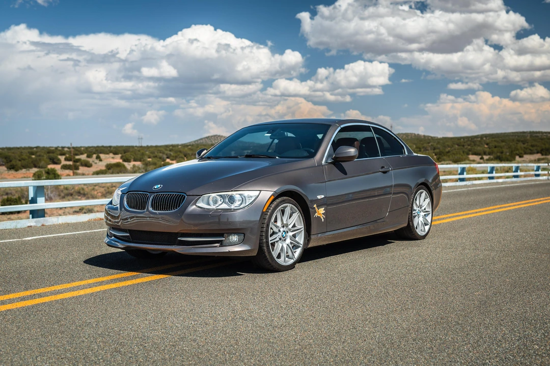 2011 BMW E93 335i Convertible - Image 11 of 31