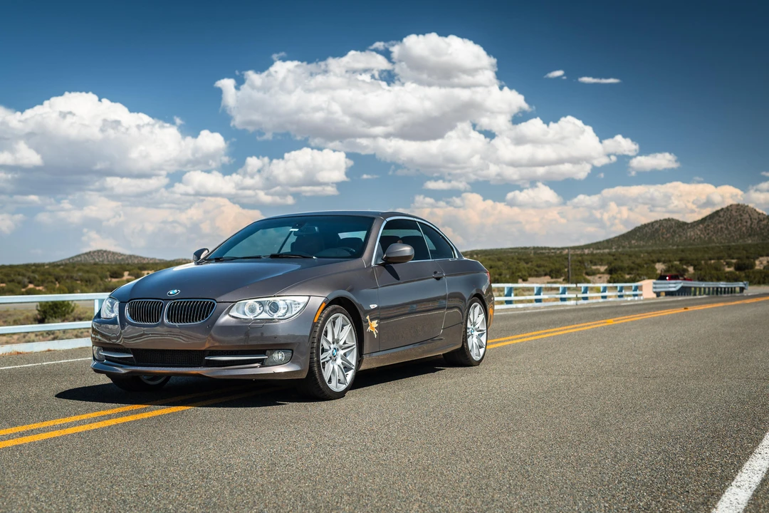 2011 BMW E93 335i Convertible - Image 10 of 31