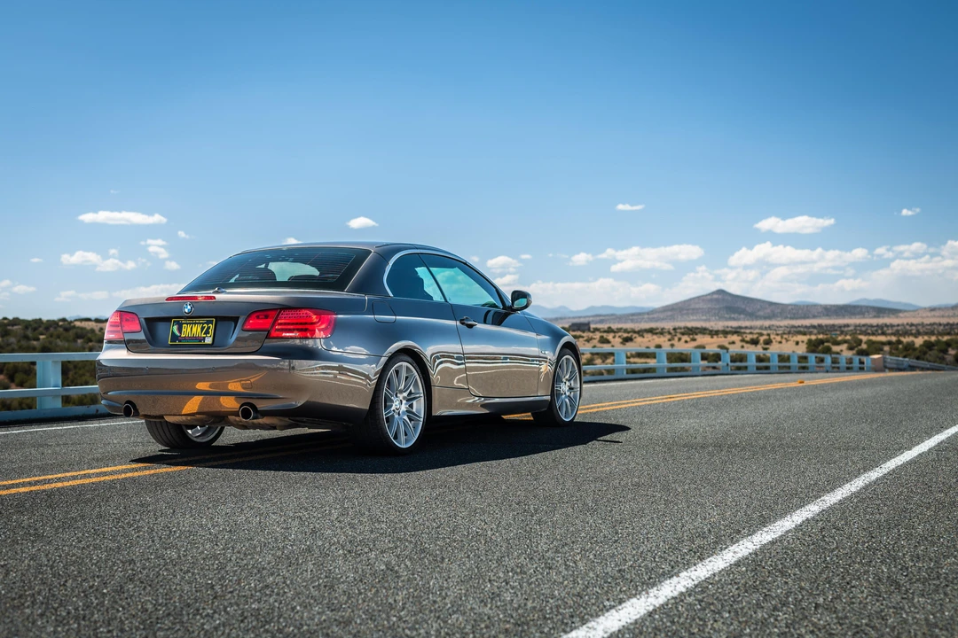 2011 BMW E93 335i Convertible - Image 14 of 31