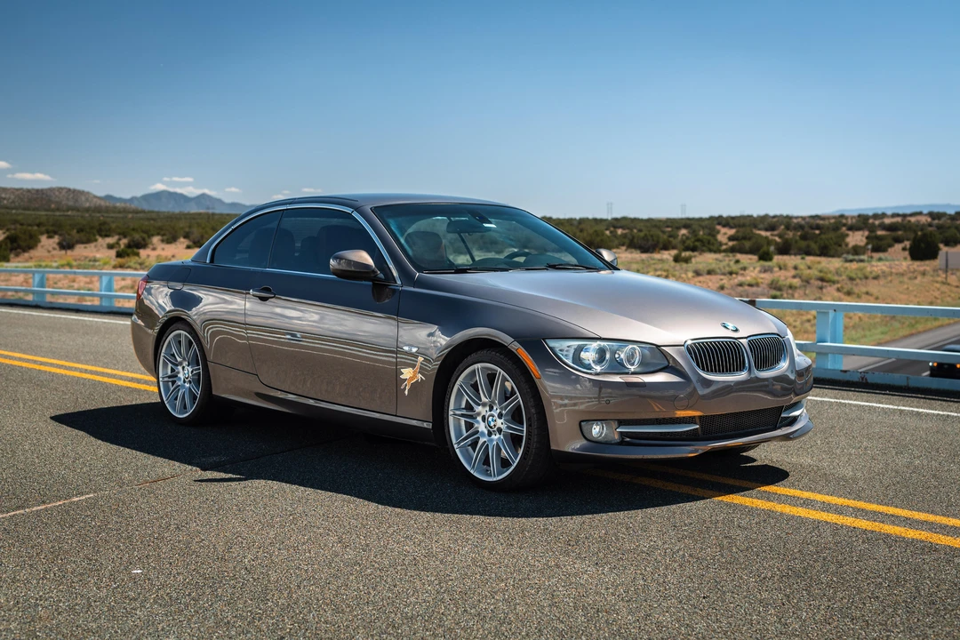 2011 BMW E93 335i Convertible - Image 16 of 31