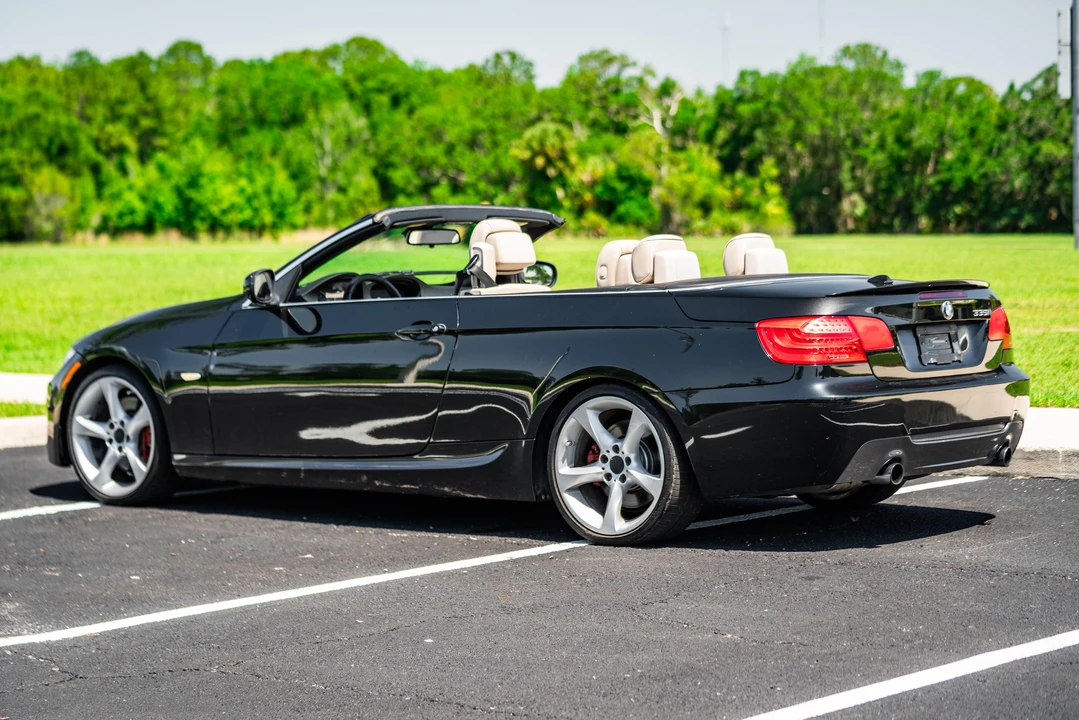 2011 BMW E93 335i Convertible - Image 18 of 31