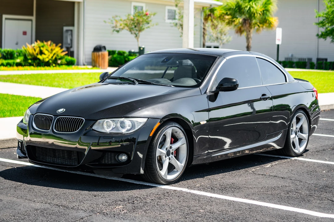 2011 BMW E93 335i Convertible - Image 8 of 31
