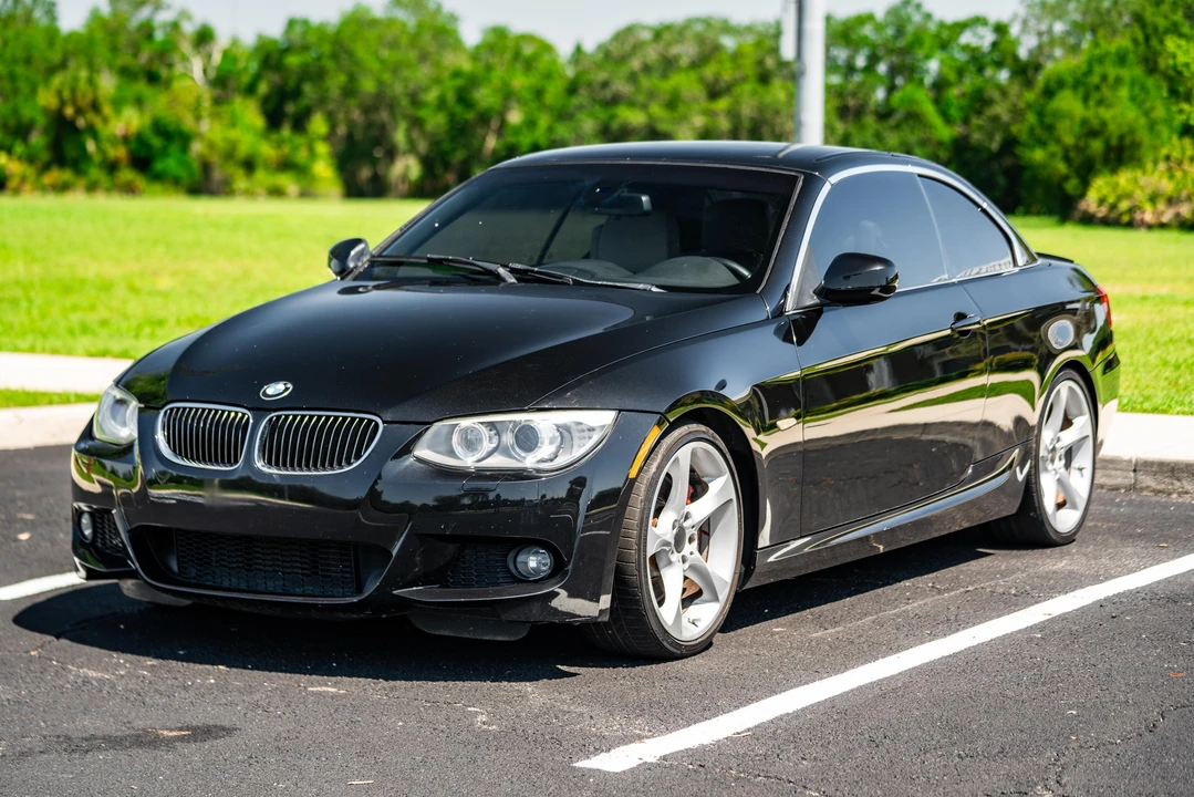 2011 BMW E93 335i Convertible - Image 7 of 31