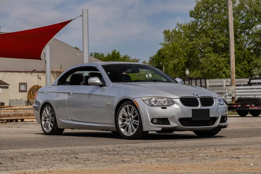 2011 BMW E93 335i Convertible - Image 6 of 30