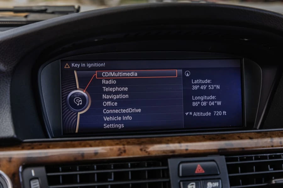 2011 BMW E93 335i Convertible - Image 19 of 30