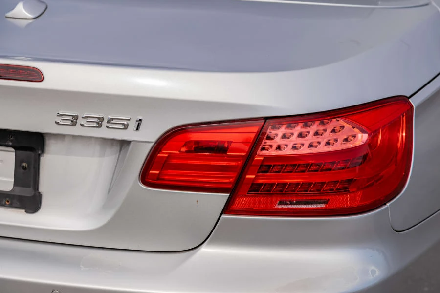 2011 BMW E93 335i Convertible - Image 8 of 30
