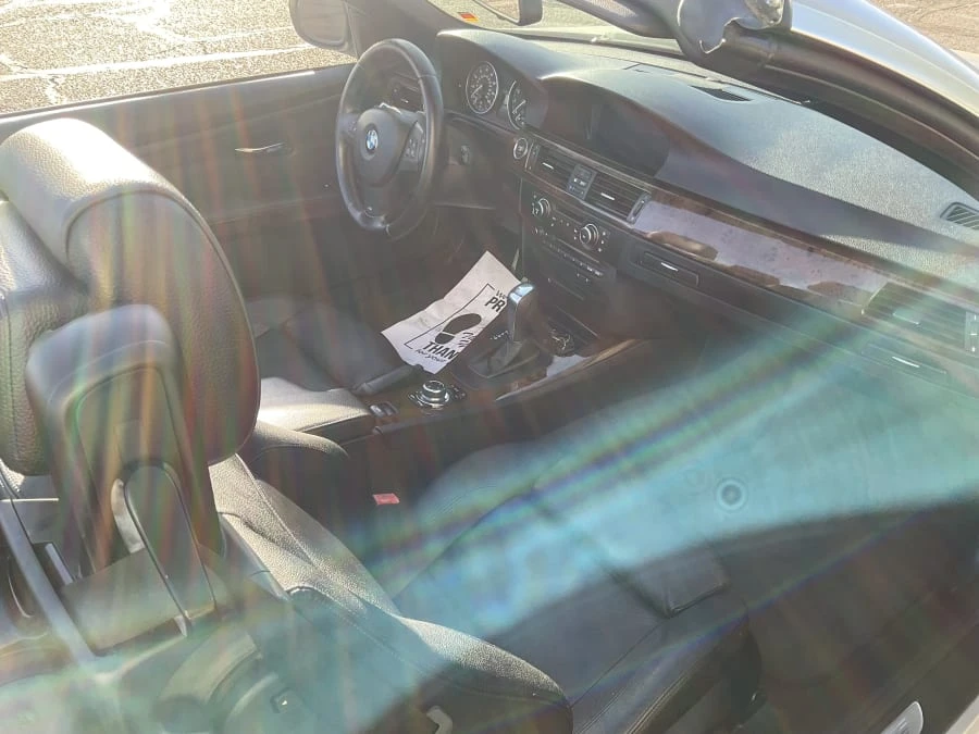 2011 BMW E93 335i Convertible - Image 10 of 12