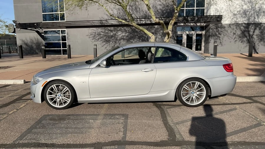 2011 BMW E93 335i Convertible - Image 5 of 12