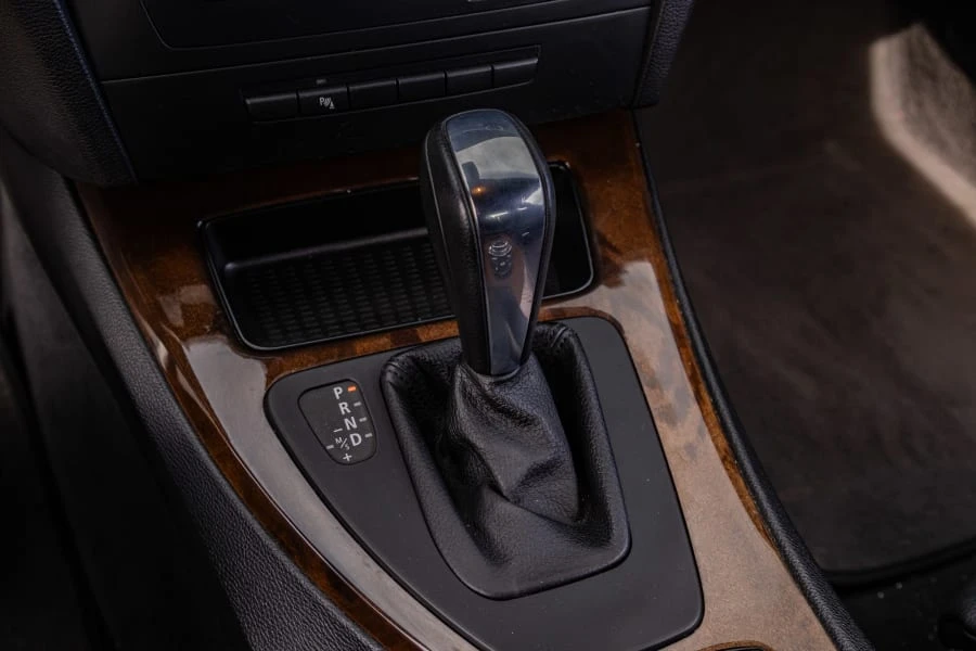 2011 BMW E93 335i Convertible - Image 27 of 30