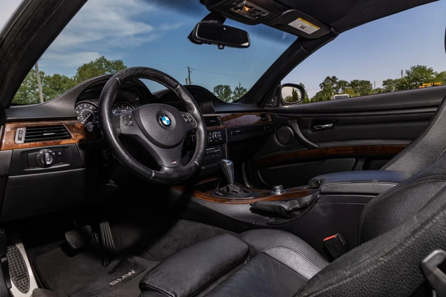 2011 BMW E93 335i Convertible - Image 13 of 30