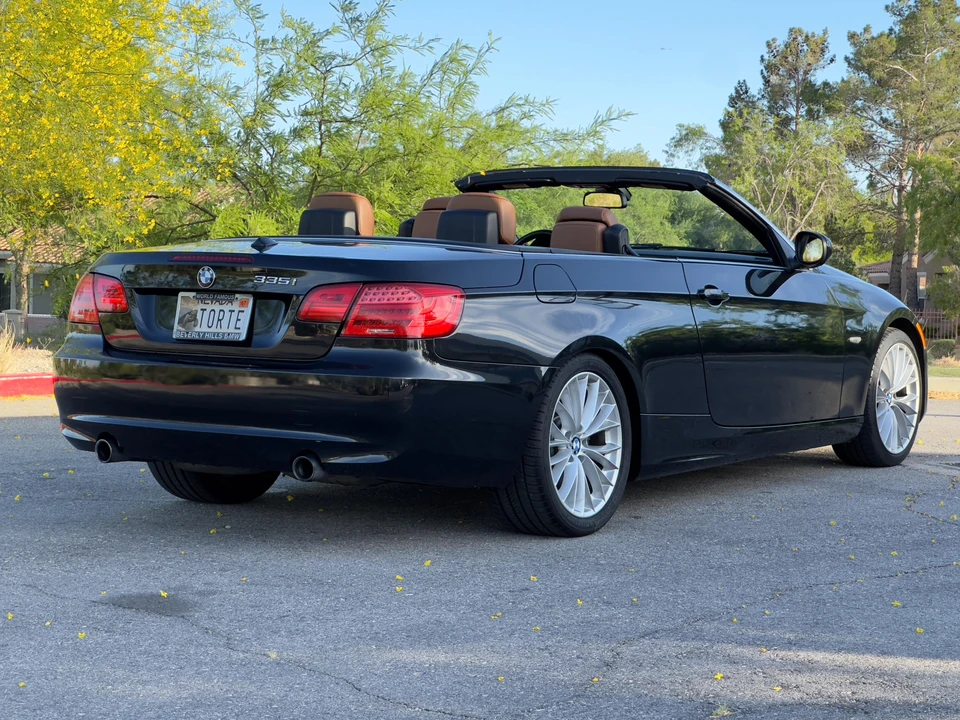 2011 BMW E93 335i Convertible - Image 13 of 31