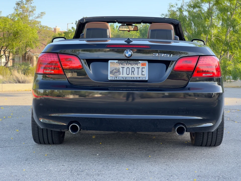 2011 BMW E93 335i Convertible - Image 12 of 31