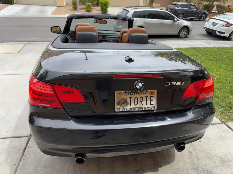 2011 BMW E93 335i Convertible - Image 11 of 31