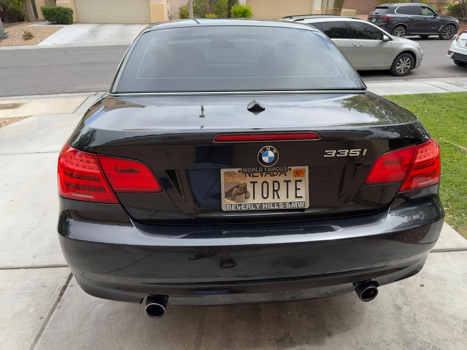 2011 BMW E93 335i Convertible - Image 25 of 31