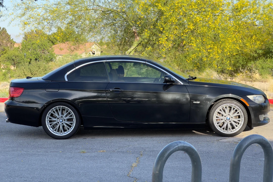2011 BMW E93 335i Convertible - Image 3 of 31