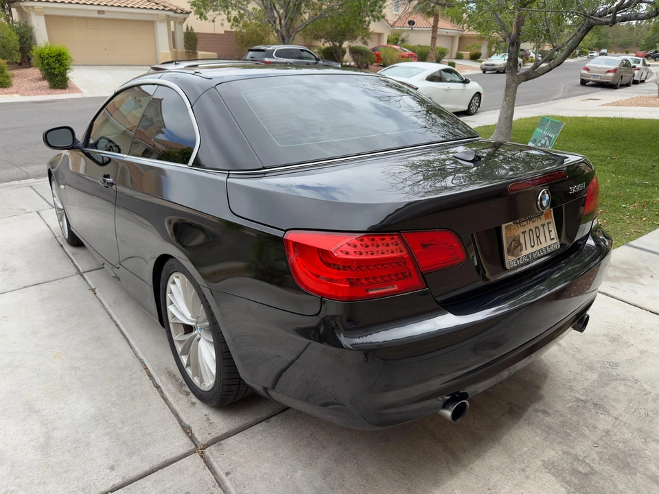 2011 BMW E93 335i Convertible - Image 24 of 31