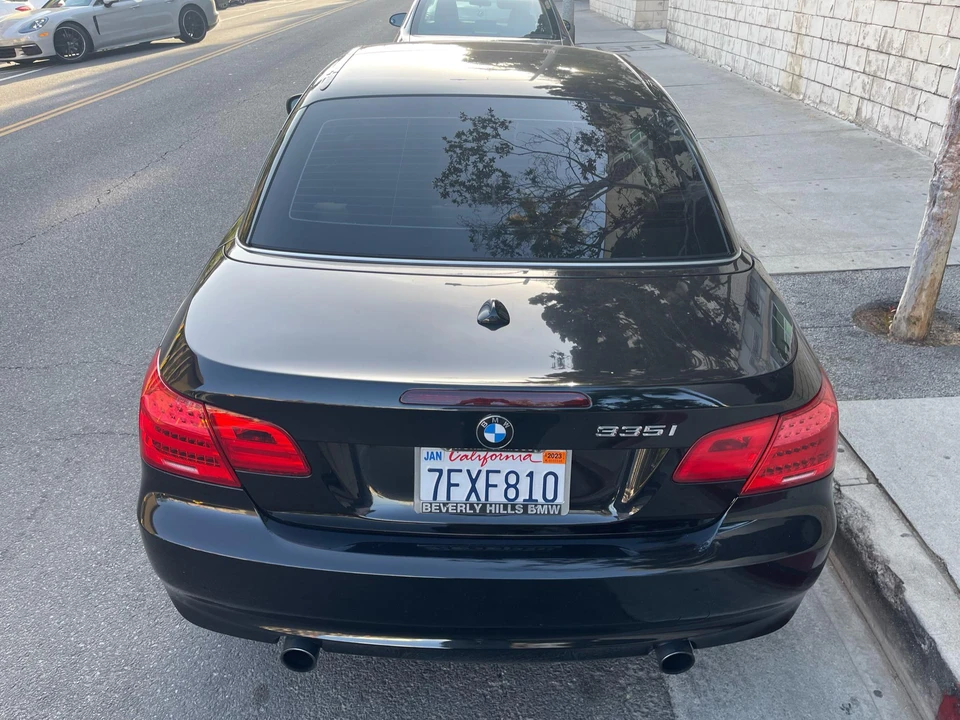 2011 BMW E93 335i Convertible - Image 29 of 31