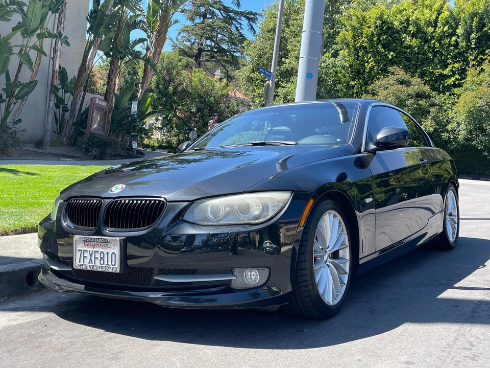 2011 BMW E93 335i Convertible - Image 20 of 31