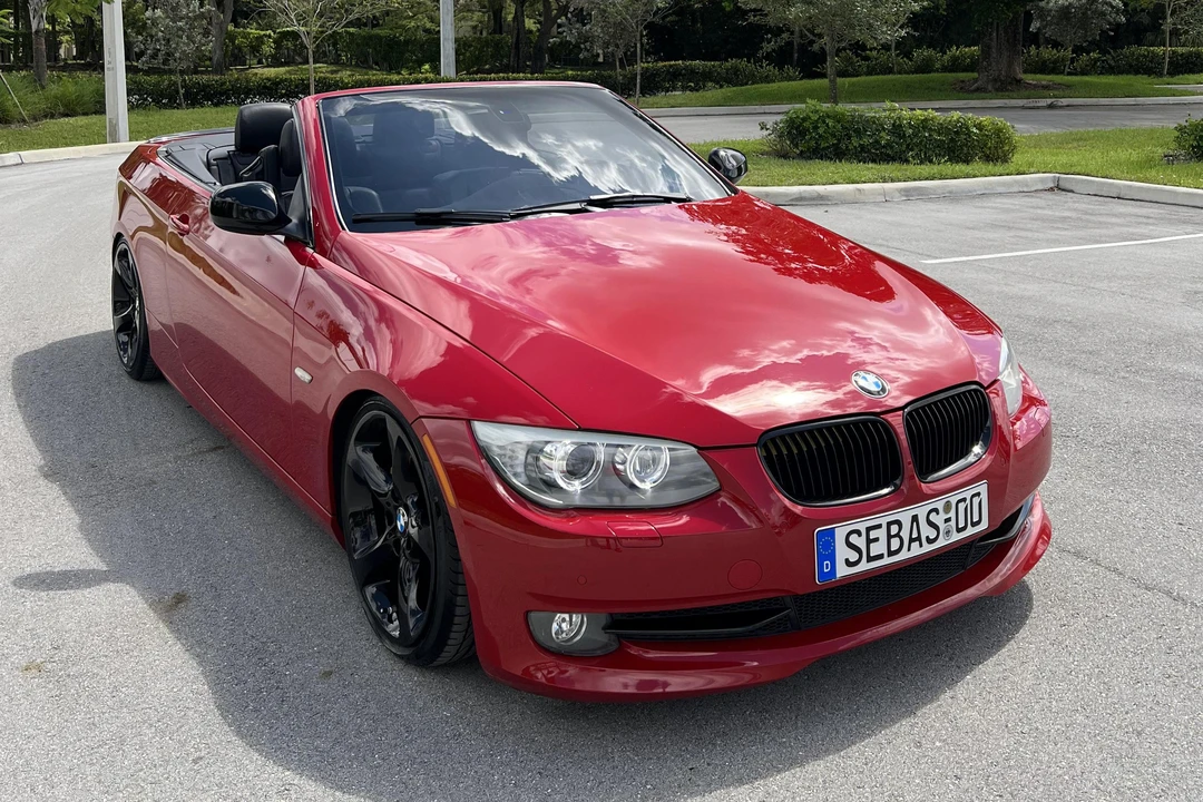 2011 BMW E93 335i Convertible - Image 15 of 31