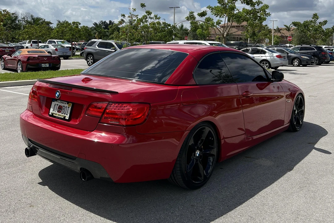 2011 BMW E93 335i Convertible - Image 13 of 31