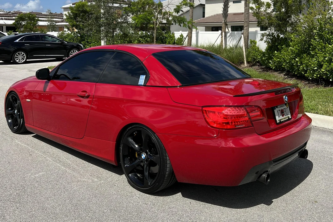 2011 BMW E93 335i Convertible - Image 12 of 31