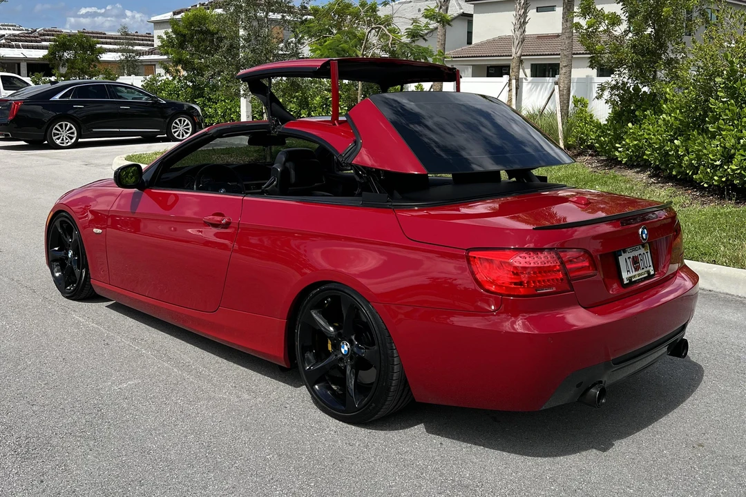 2011 BMW E93 335i Convertible - Image 11 of 31