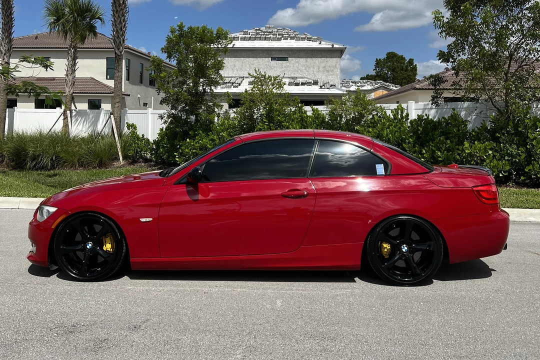 2011 BMW E93 335i Convertible - Image 9 of 31
