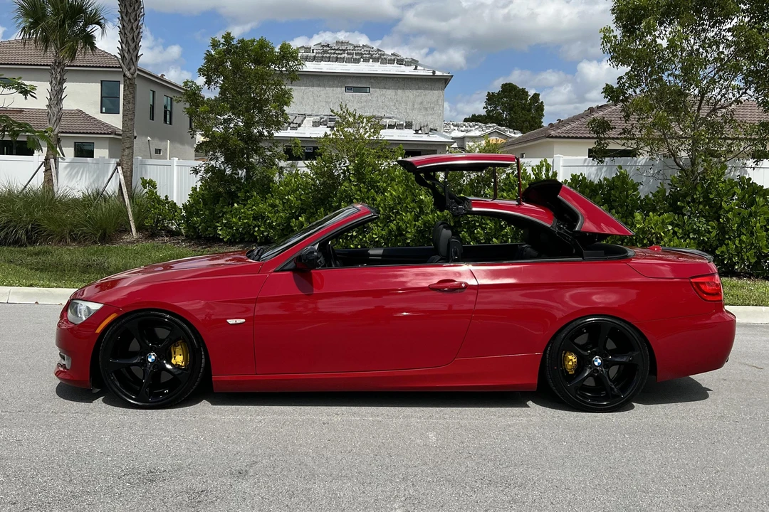2011 BMW E93 335i Convertible - Image 8 of 31