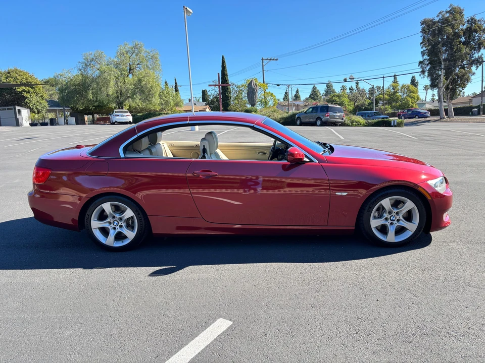 2011 BMW E93 335i Convertible - Image 15 of 31