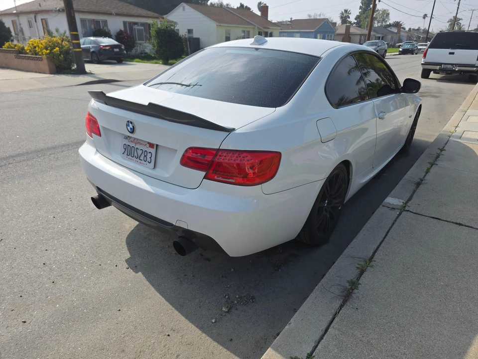 2011 BMW E92 335i Coupe - Image 9 of 31