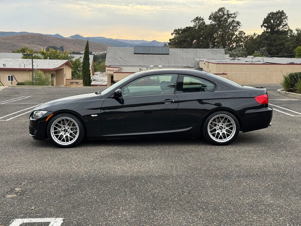 2011 BMW E92 335i Coupe - Image 16 of 31