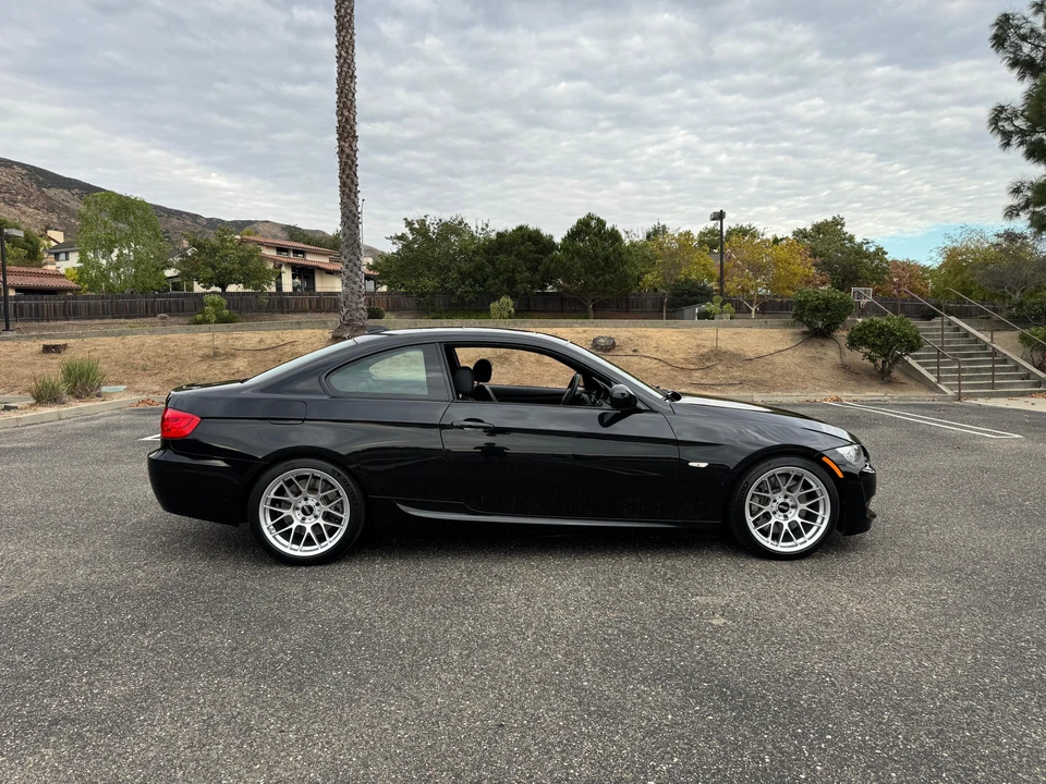2011 BMW E92 335i Coupe - Image 29 of 31