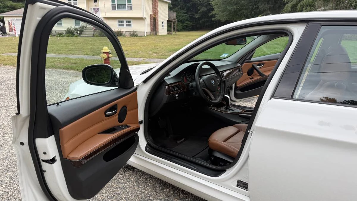 2011 BMW E90 335i Sedan - Image 13 of 20