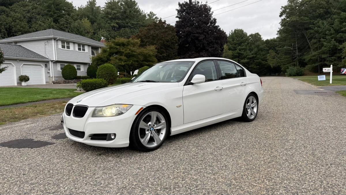 2011 BMW E90 335i Sedan - Image 2 of 20