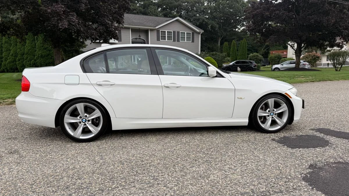 2011 BMW E90 335i Sedan - Image 5 of 20