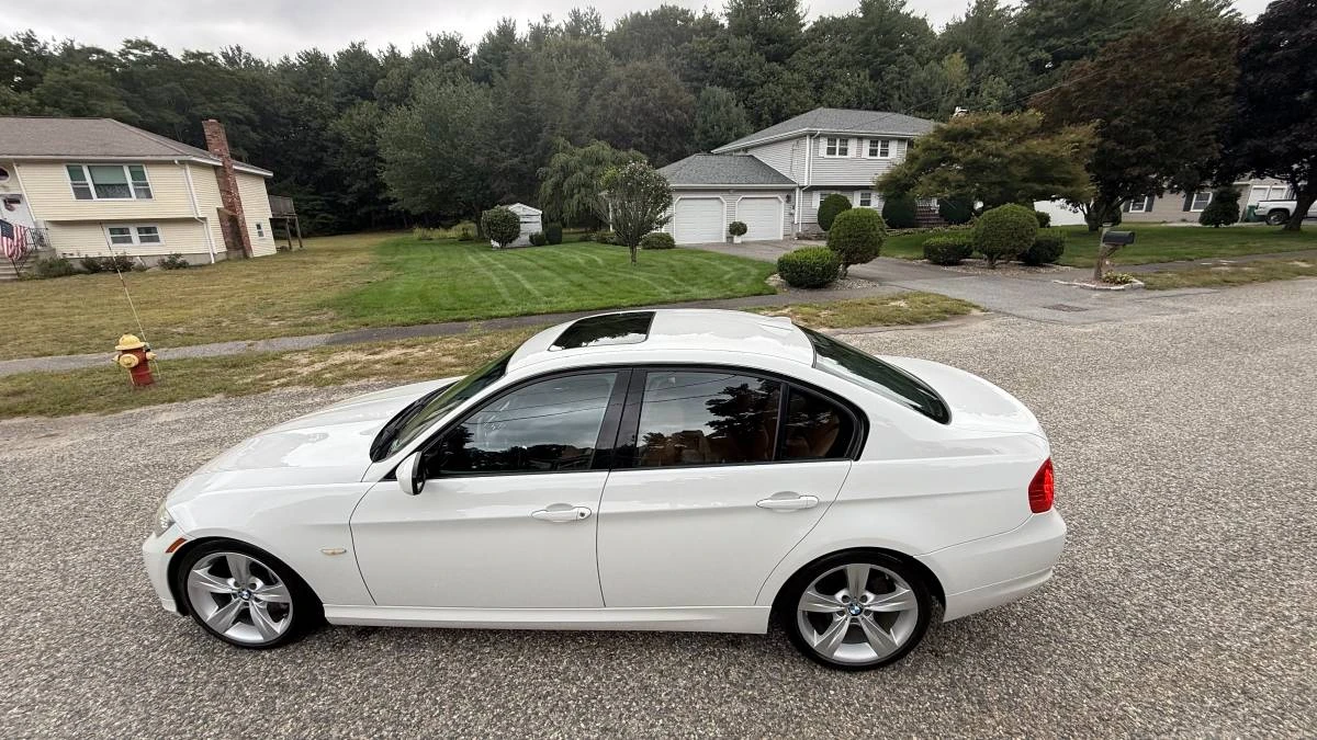 2011 BMW E90 335i Sedan - Image 10 of 20