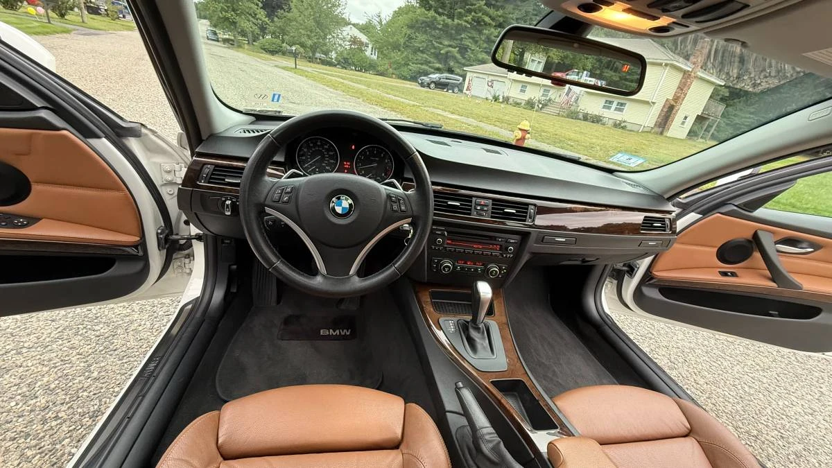 2011 BMW E90 335i Sedan - Image 15 of 20