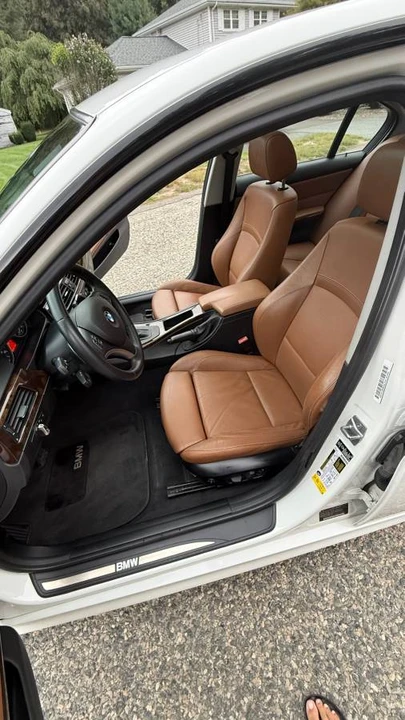 2011 BMW E90 335i Sedan - Image 14 of 20