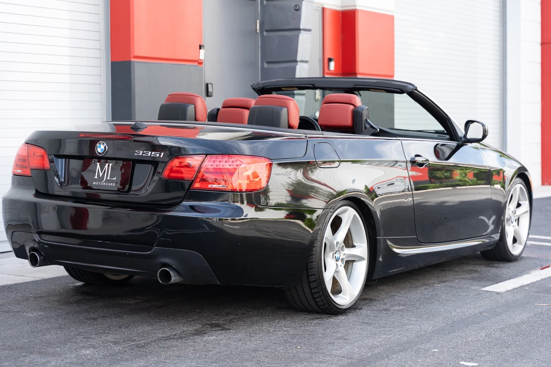 2011 BMW E93 335i Convertible - Image 17 of 31