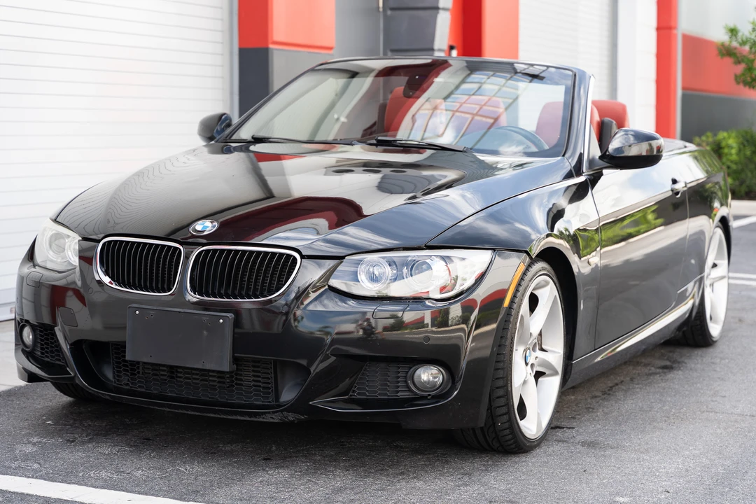 2011 BMW E93 335i Convertible - Image 4 of 31