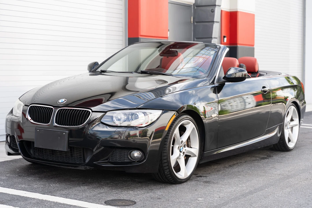 2011 BMW E93 335i Convertible - Image 3 of 31
