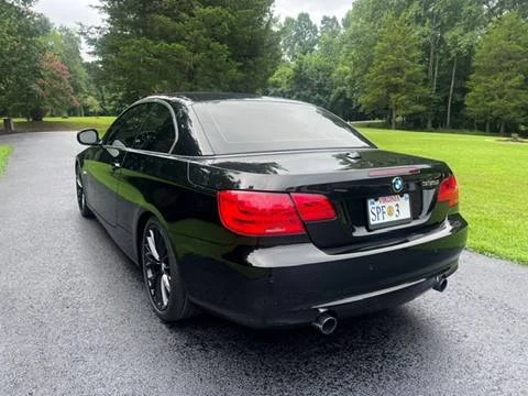 2011 BMW E93 335i Convertible - Image 5 of 5