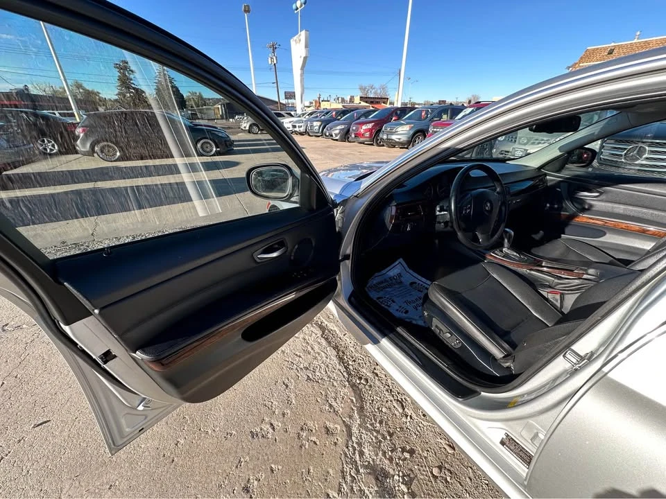 2011 BMW E90 335i Sedan - Image 9 of 19