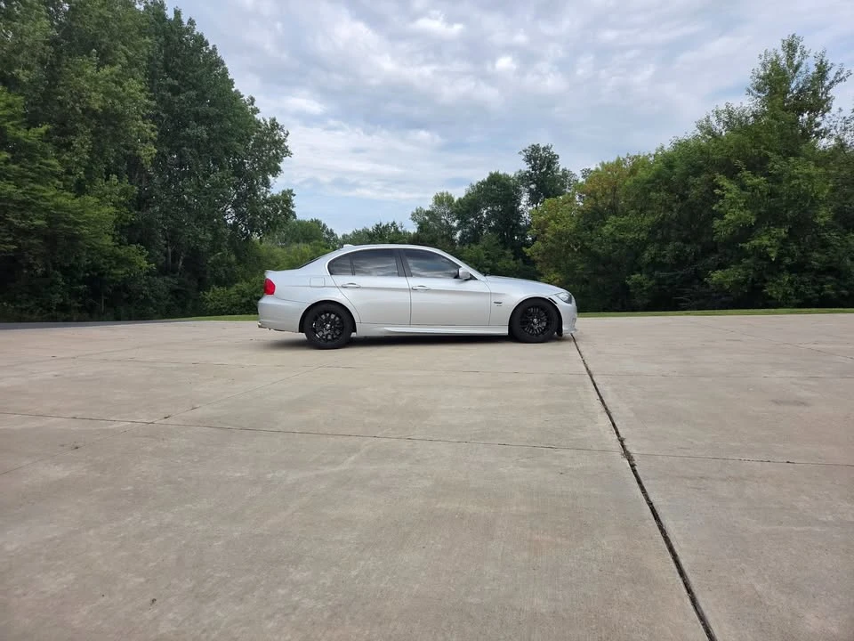 2011 BMW E90 335i Sedan - Image 9 of 9